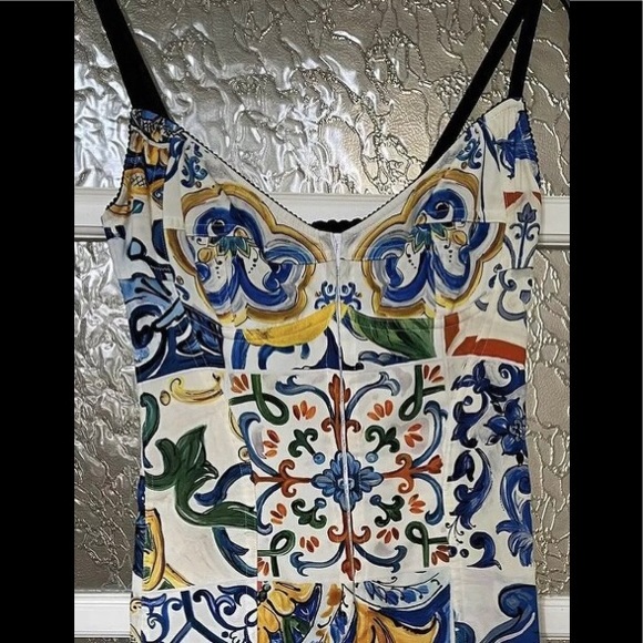 DOLCE & GABBANA Maiolica Printed Charmeuse Dress - Picture 4 of 10